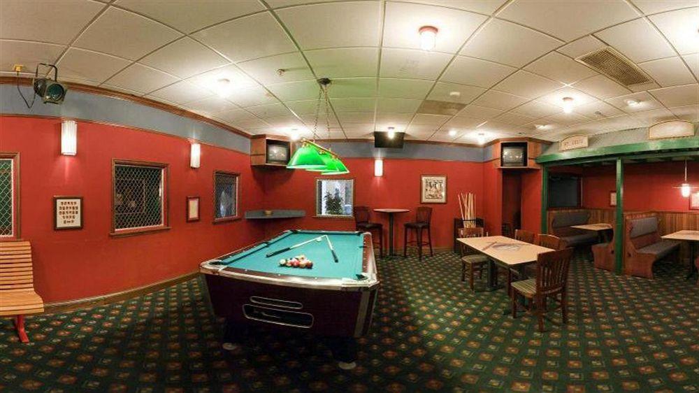 Doubletree By Hilton Harrisonburg Hotel Buitenkant foto