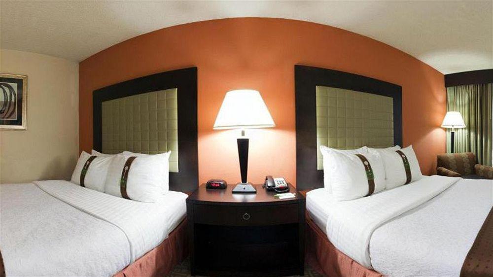 Doubletree By Hilton Harrisonburg Hotel Buitenkant foto