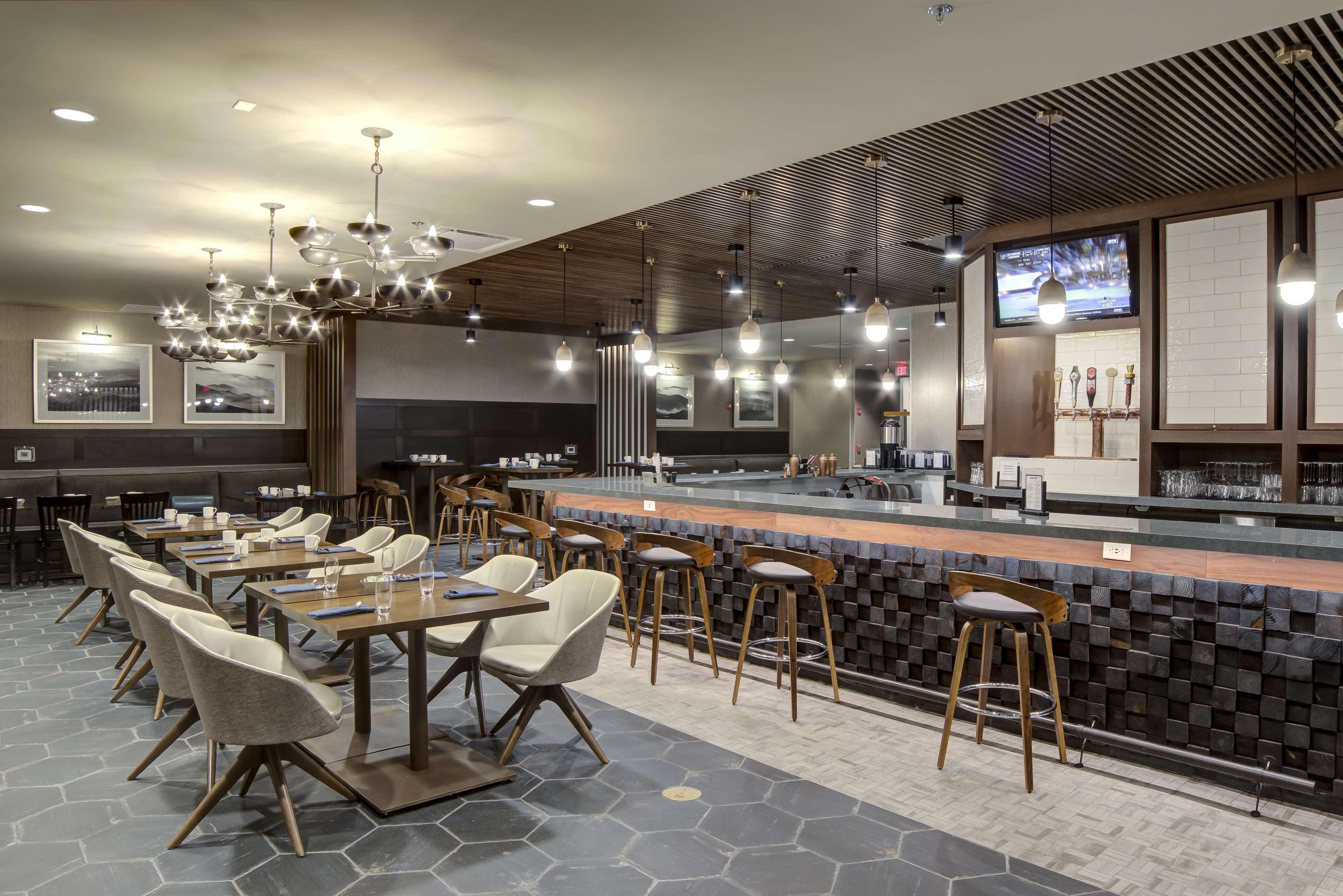 Doubletree By Hilton Harrisonburg Hotel Buitenkant foto