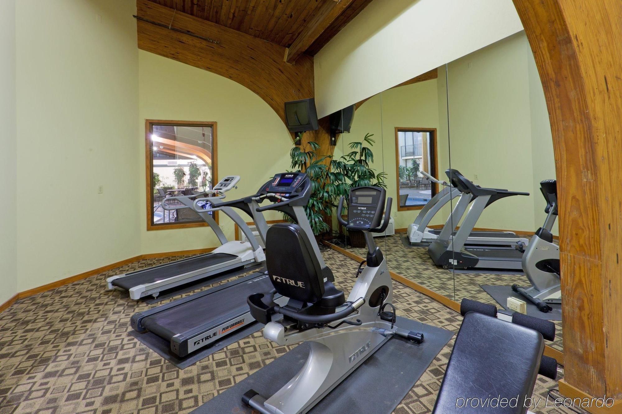 Doubletree By Hilton Harrisonburg Hotel Buitenkant foto